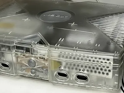 Crystal Xbox with RF-Shield